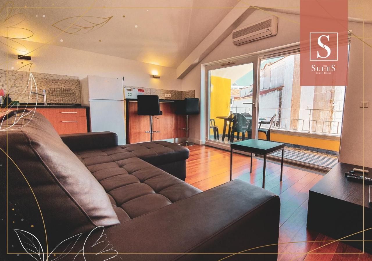 Yellow Suites กาชไกช์ ภายนอก รูปภาพ